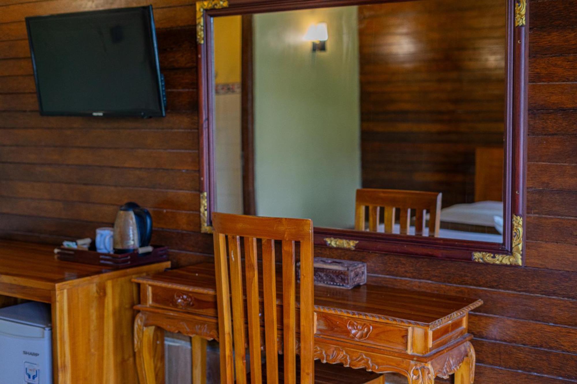 Rijet Villa Beach & Restaurant Ped Ngoại thất bức ảnh