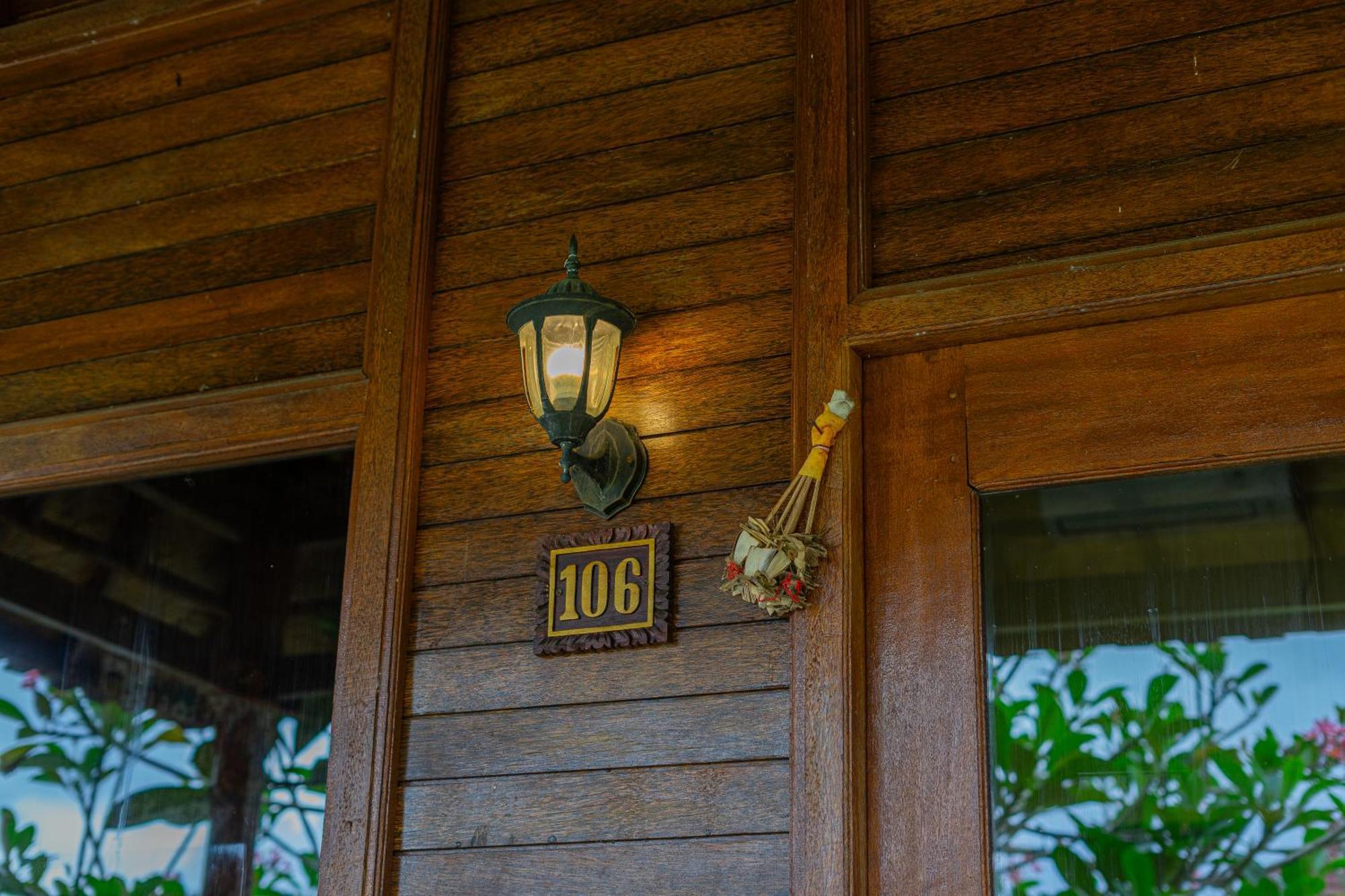 Rijet Villa Beach & Restaurant Ped Ngoại thất bức ảnh