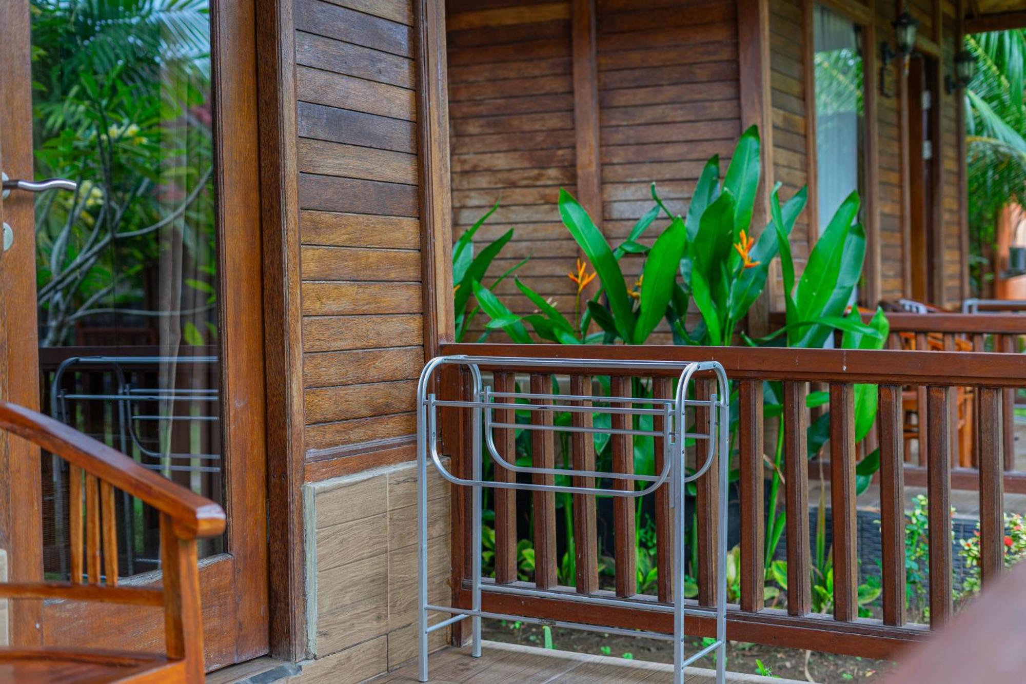 Rijet Villa Beach & Restaurant Ped Ngoại thất bức ảnh
